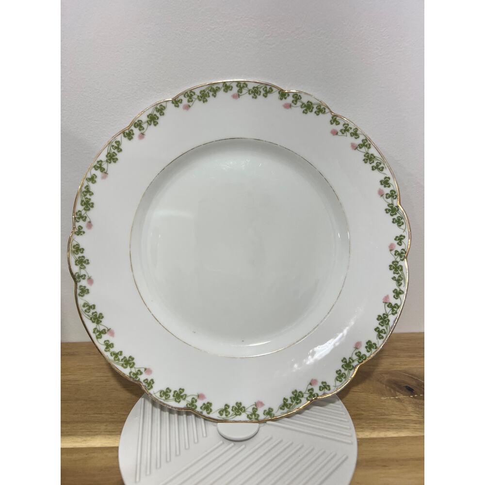 Vintage D & C France L. Bernardaud & Co. Limoges Clover Leaf Pattern 9.5" Salad